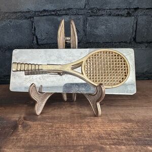 Vintage letter clip -tennis racket